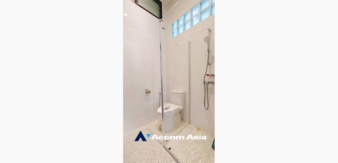 8  3 br House For Rent in Sukhumvit ,Bangkok BTS Phrom Phong 110109