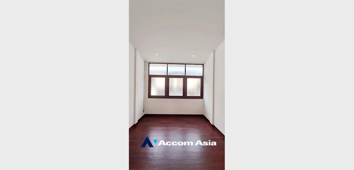 7  3 br House For Rent in Sukhumvit ,Bangkok BTS Phrom Phong 110109
