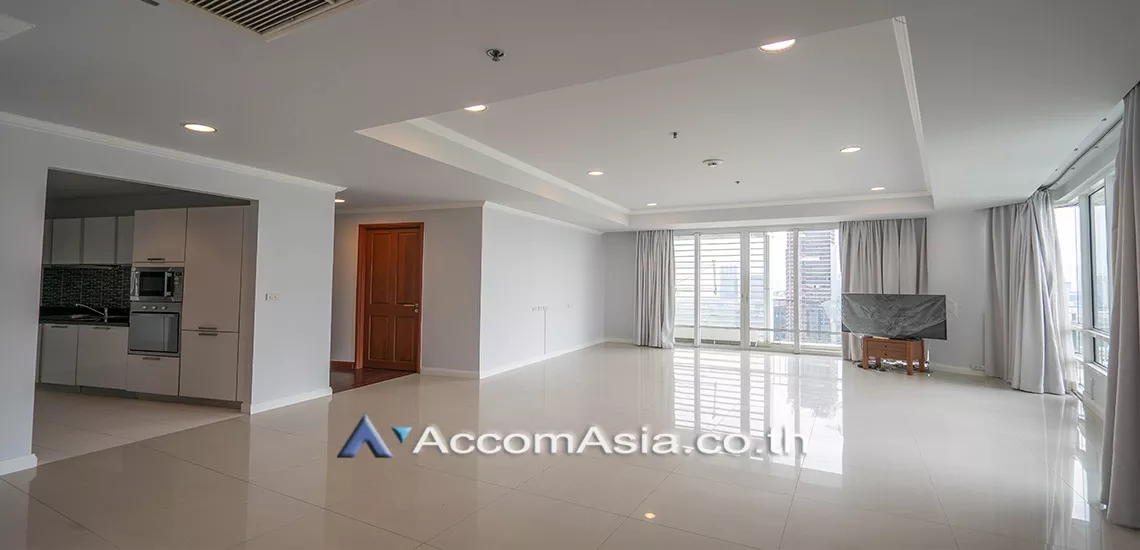  3 Bedrooms  Condominium For Rent & Sale in Ploenchit, Bangkok  near BTS Ratchadamri (1515266)