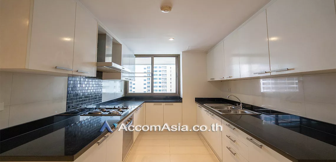 unit 3 Bedrooms  Condominium For Rent in Sukhumvit, Bangkok  near BTS Asok - MRT Sukhumvit (1515291)