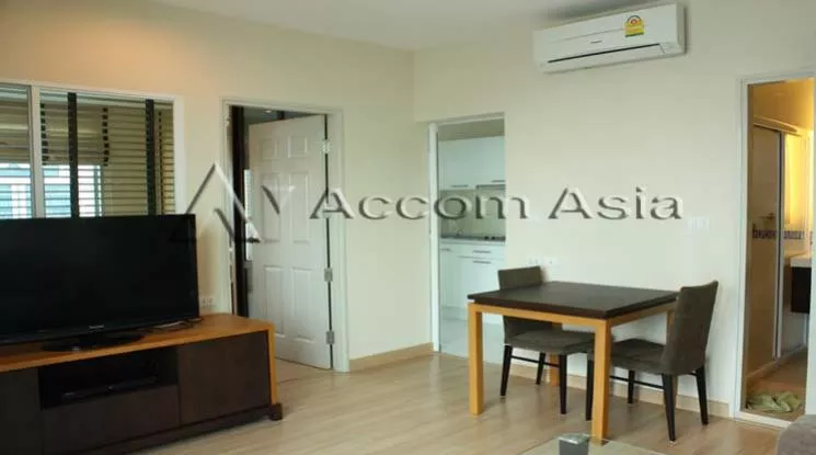 unit 1 Bedroom  Condominium For Rent in Silom, Bangkok  near BTS Chong Nonsi (1515311)