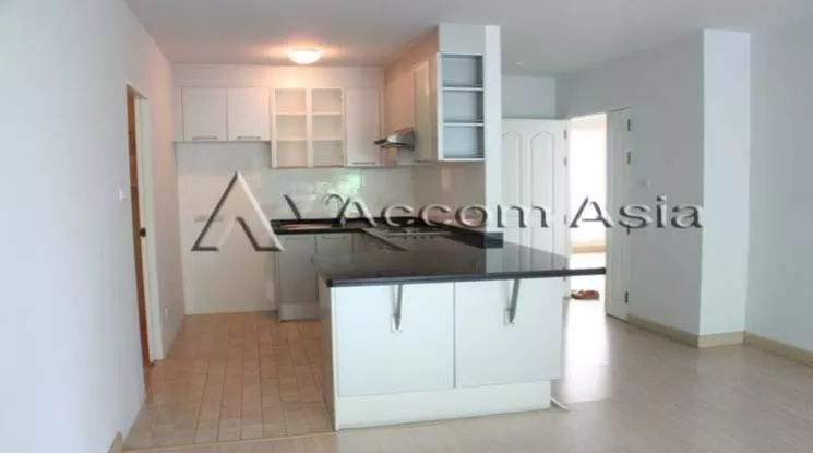 unit 2 Bedrooms  Apartment For Rent in Sukhumvit, Bangkok  near BTS Phrom Phong (1415323)