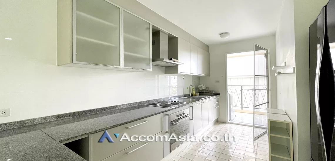 unit 2 Bedrooms  Apartment For Rent in Sukhumvit, Bangkok  near BTS Phrom Phong (1415324)