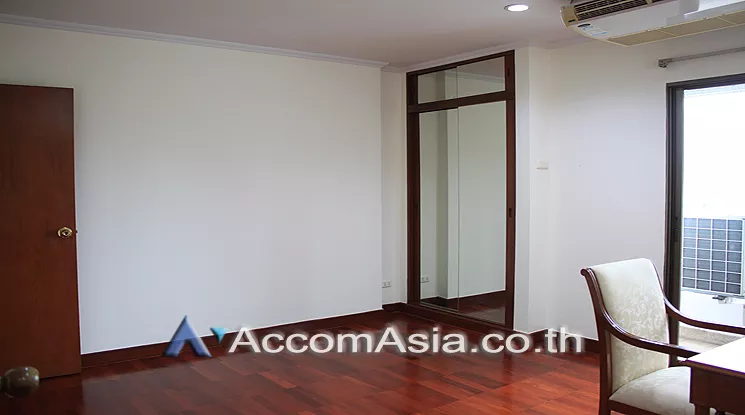 9  3 br Apartment For Rent in Sukhumvit ,Bangkok BTS Phrom Phong at Greenery garden and privacy 1415326