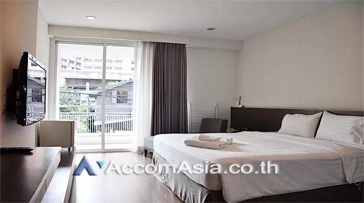  Apartment For Rent in Sathorn, Bangkok  near BTS Surasak (1415328)