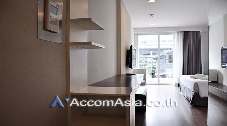 4  Apartment For Rent in Sathorn ,Bangkok BTS Surasak at The Elegant Residence 1415328
