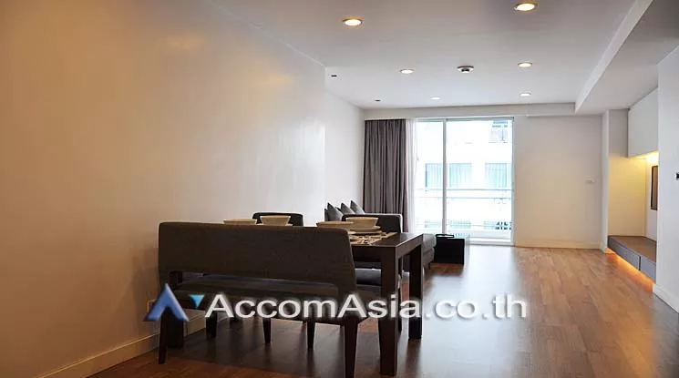 unit 1 Bedroom  Apartment For Rent in Sathorn, Bangkok  near BTS Surasak (1415330)