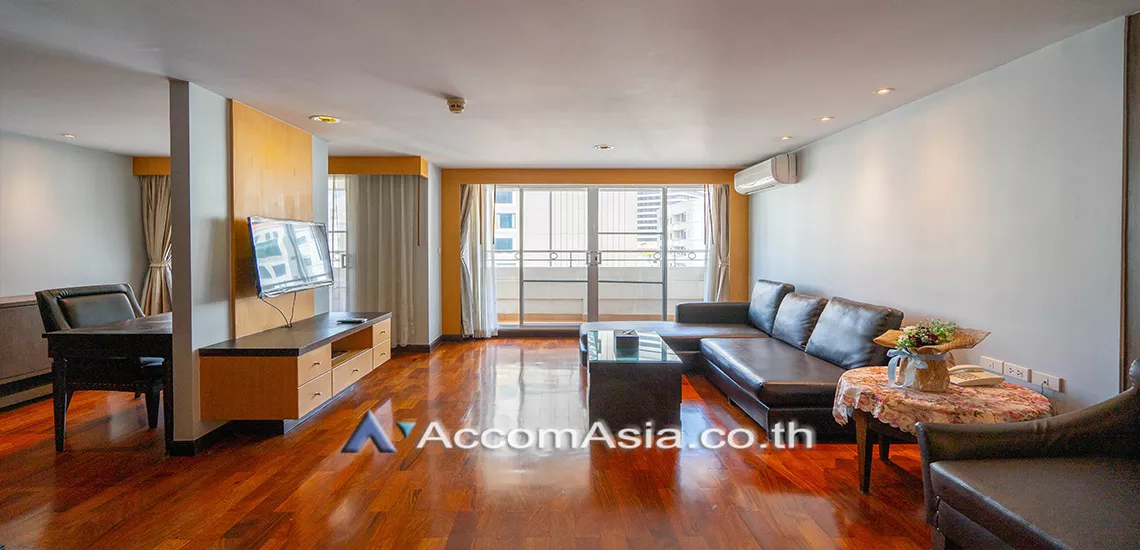  2 Bedrooms  Apartment For Rent in Sukhumvit, Bangkok  near BTS Nana (1415345)