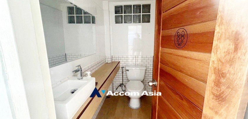 12  2 br House for rent and sale in Sukhumvit ,Bangkok BTS Thong Lo - BTS Ekkamai 2515361