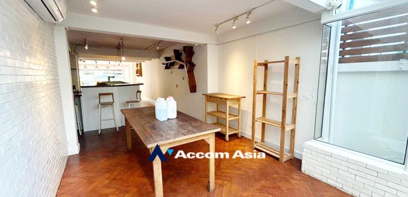 6  2 br House for rent and sale in Sukhumvit ,Bangkok BTS Thong Lo - BTS Ekkamai 2515361