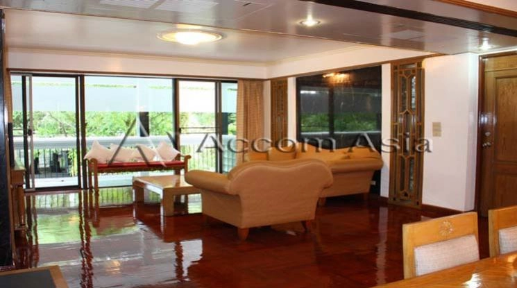  1  2 br Apartment For Rent in Sukhumvit ,Bangkok BTS Phrom Phong at Greenery garden and privacy 1415372