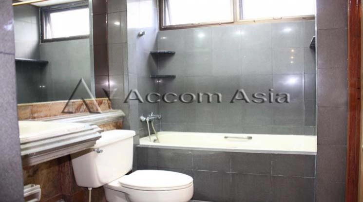 9  2 br Apartment For Rent in Sukhumvit ,Bangkok BTS Phrom Phong at Greenery garden and privacy 1415372