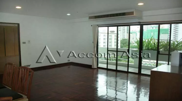 unit 2 Bedrooms  Condominium For Rent in Sukhumvit, Bangkok  near BTS Asok - MRT Sukhumvit (1515377)