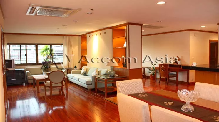 unit 2 Bedrooms  Apartment For Rent in Sathorn, Bangkok  near BTS Chong Nonsi (1415384)