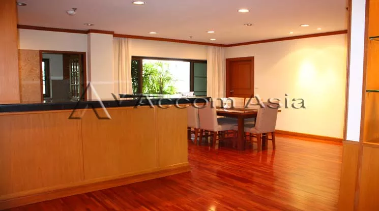 5  2 br Apartment For Rent in Sathorn ,Bangkok BTS Chong Nonsi at Cozy Low-rise Apartment in Sathorn, Walk to BTS 6 mins. 1415384