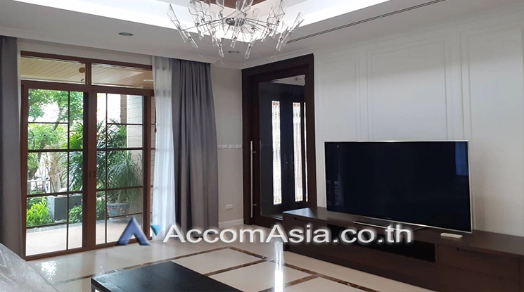  1  3 br House For Rent in Pattanakarn ,Bangkok  at Peaceful compound 1715389