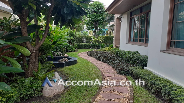 13  3 br House For Rent in Pattanakarn ,Bangkok  at Peaceful compound 1715389
