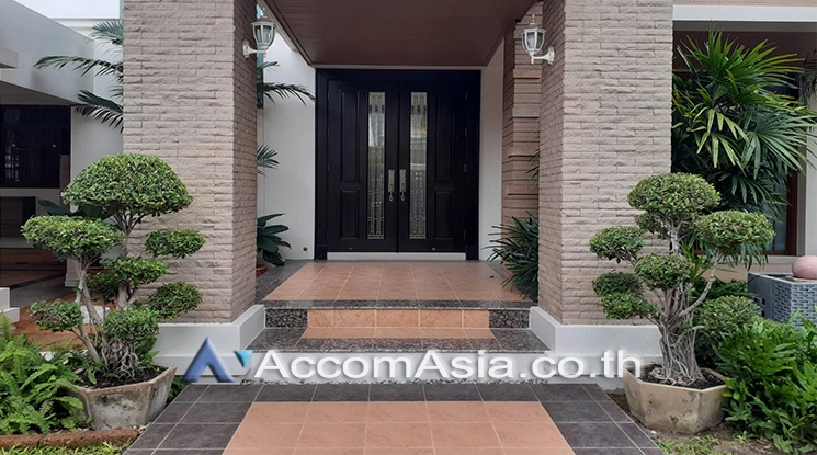 5  3 br House For Rent in Pattanakarn ,Bangkok  at Peaceful compound 1715389