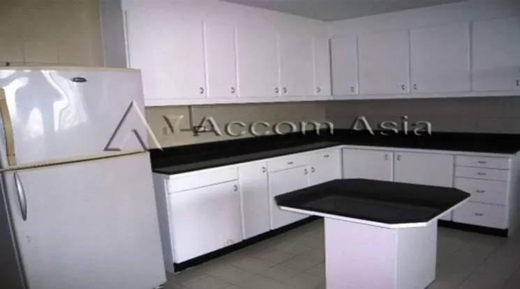 unitPet friendly |  3 Bedrooms  Apartment For Rent in Sukhumvit, Bangkok  near BTS Asok - MRT Sukhumvit (1415420)