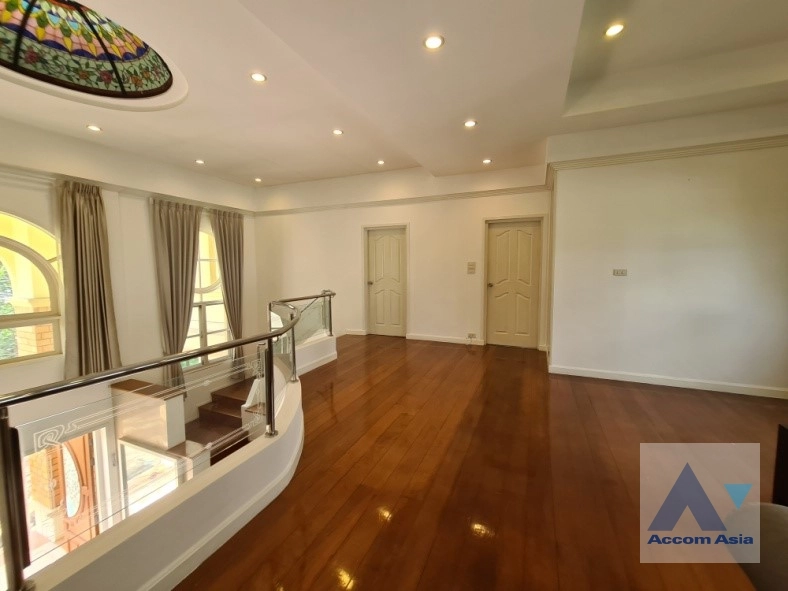 16  4 br House For Rent in Bang Na ,Bangkok  at Nantawan Village Srinakarin 1815444