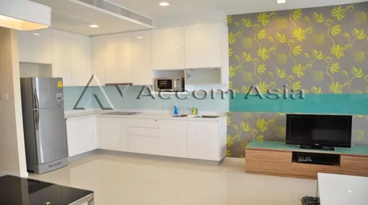  1 Bedroom  Condominium For Rent in Sathorn, Bangkok  near MRT Khlong Toei (1515459)
