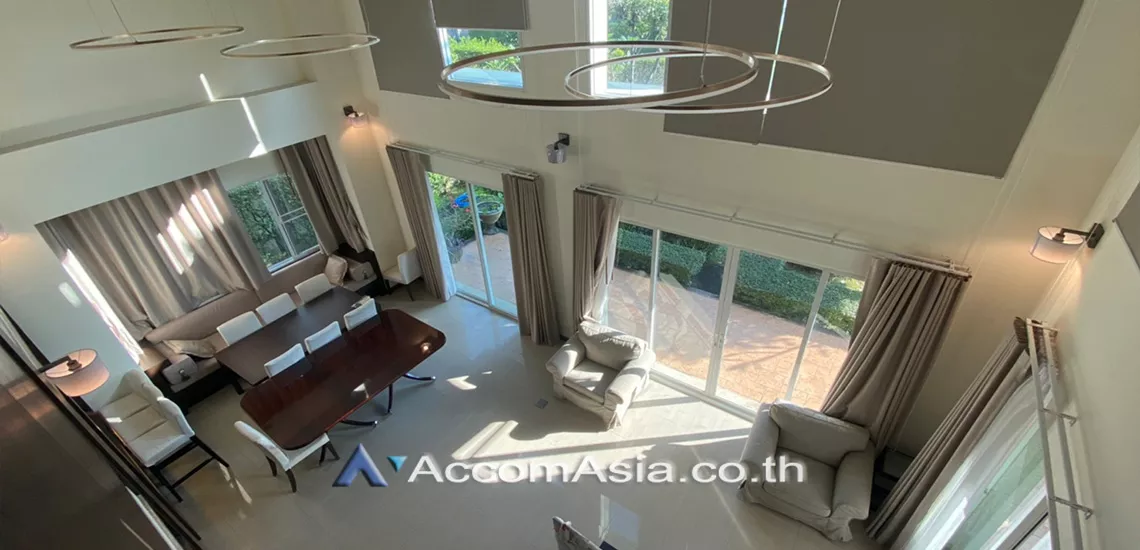  4 Bedrooms  House For Rent in Ratchadapisek, Bangkok  (2315464)