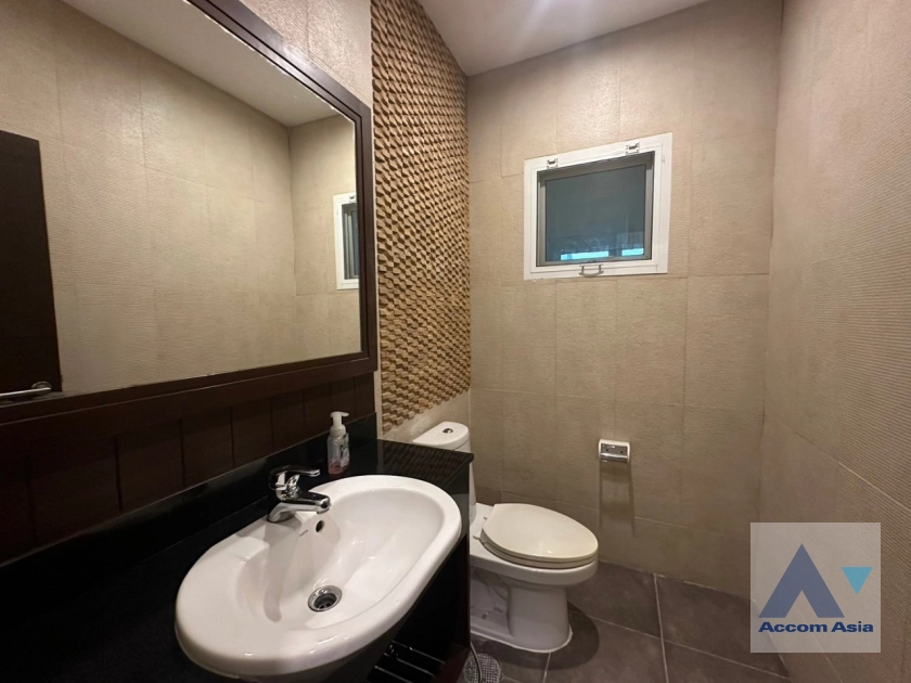 32  4 br House for rent and sale in Ramkhamhaeng ,Bangkok MRT Si Kritha at Baan Issara Rama 9 2315464