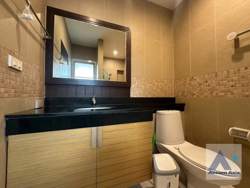30  4 br House for rent and sale in Ramkhamhaeng ,Bangkok MRT Si Kritha at Baan Issara Rama 9 2315464