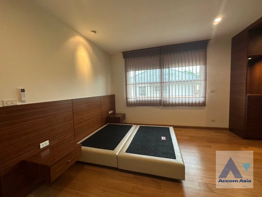 15  4 br House for rent and sale in Ramkhamhaeng ,Bangkok MRT Si Kritha at Baan Issara Rama 9 2315464