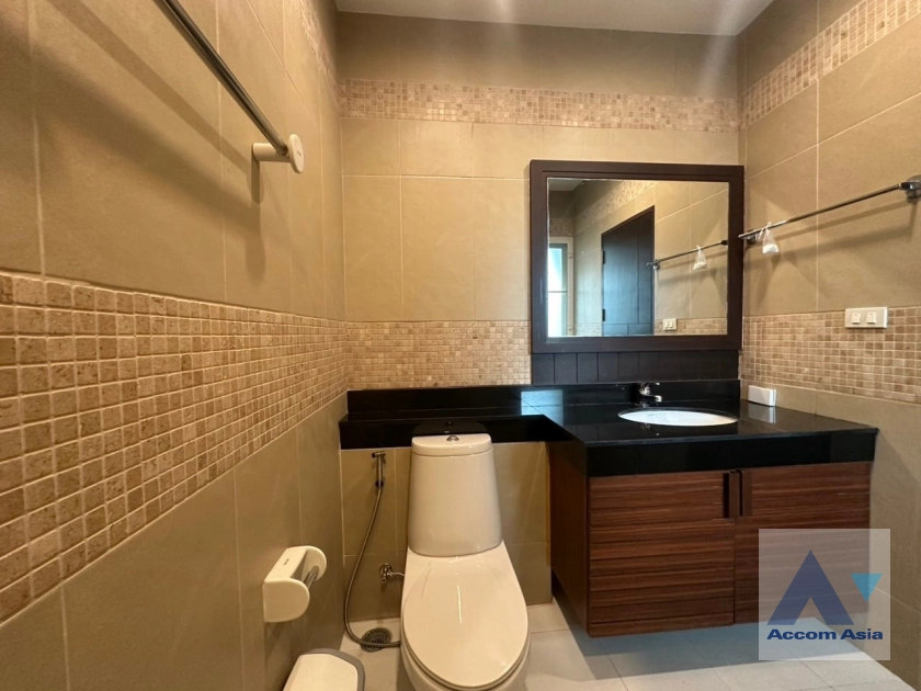 36  4 br House for rent and sale in Ramkhamhaeng ,Bangkok MRT Si Kritha at Baan Issara Rama 9 2315464