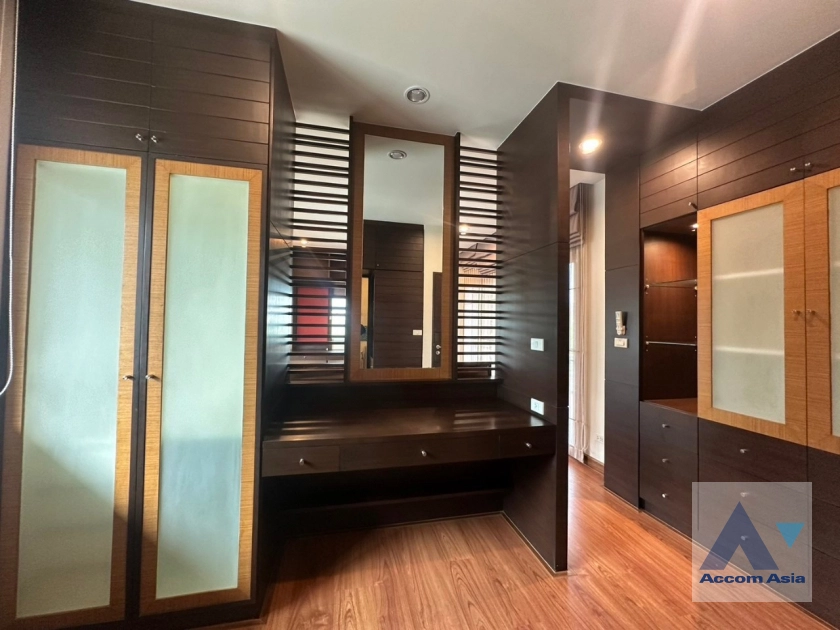 26  4 br House for rent and sale in Ramkhamhaeng ,Bangkok MRT Si Kritha at Baan Issara Rama 9 2315464