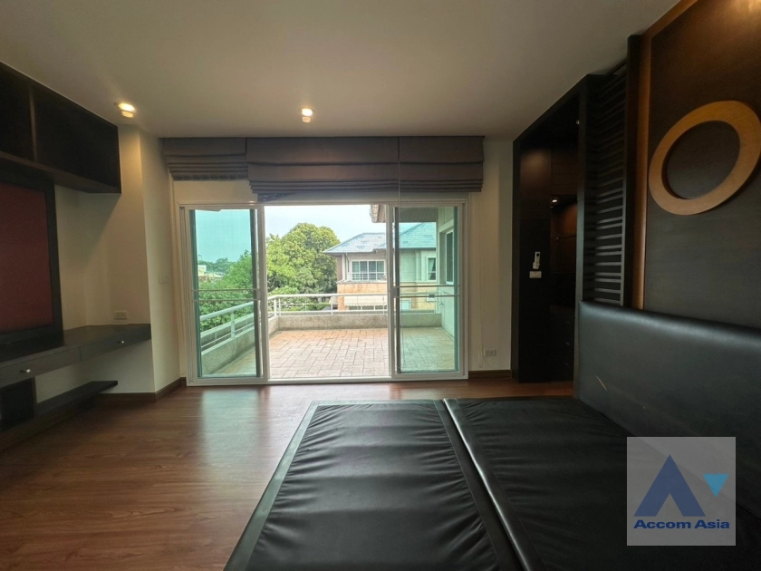 11  4 br House for rent and sale in Ramkhamhaeng ,Bangkok MRT Si Kritha at Baan Issara Rama 9 2315464