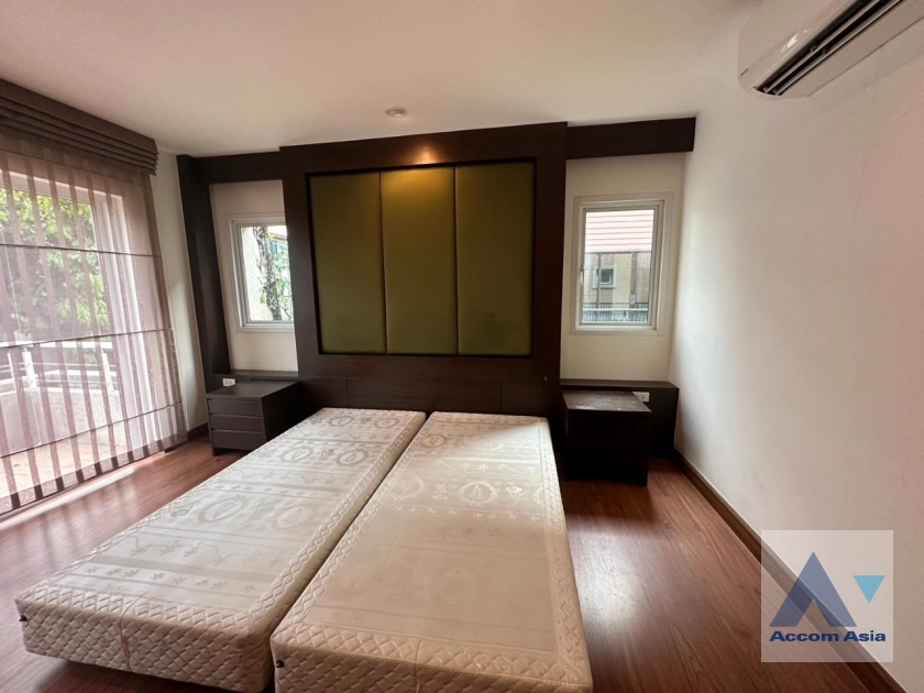 19  4 br House for rent and sale in Ramkhamhaeng ,Bangkok MRT Si Kritha at Baan Issara Rama 9 2315464