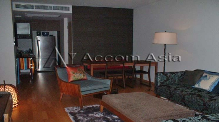 unit 2 Bedrooms  Condominium For Rent in Sukhumvit, Bangkok  near BTS Ekkamai (1515482)