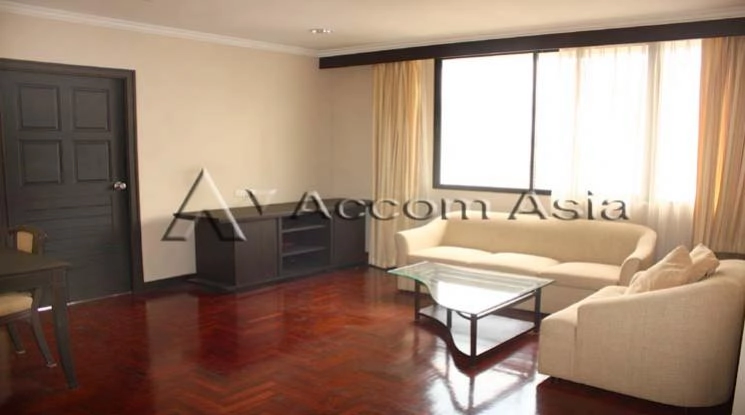 unit 2 Bedrooms  Condominium For Rent in Sukhumvit, Bangkok  near BTS Nana (1515510)