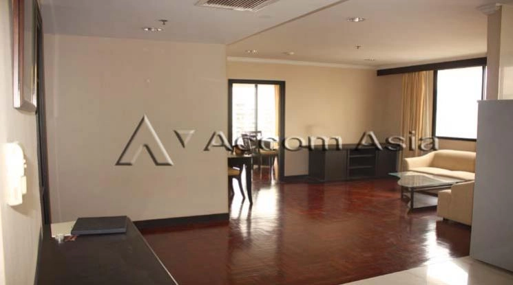 unit 2 Bedrooms  Condominium For Rent in Sukhumvit, Bangkok  near BTS Nana (1515510)