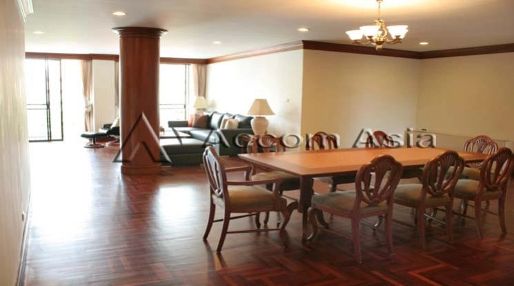 unit 3 Bedrooms  Apartment For Rent in Sukhumvit, Bangkok  near BTS Phrom Phong (1415520)