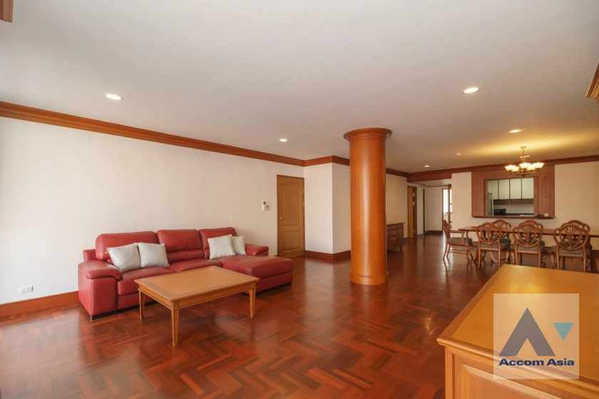  A fusion of contemporary Apartment  3 Bedroom for Rent BTS Phrom Phong in Sukhumvit Bangkok