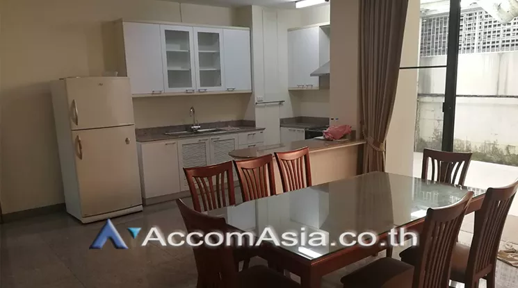 unit 3 Bedrooms  Townhouse For Rent in Sathorn, Bangkok  near BRT Nararam 3 (1715527)