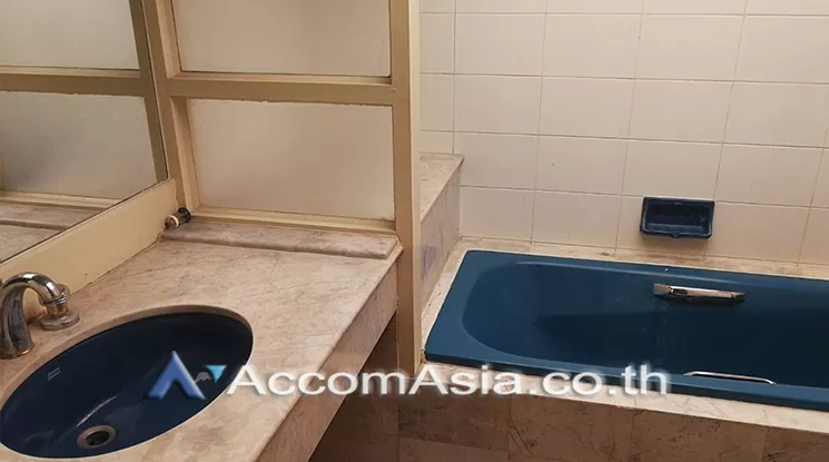 7  3 br Townhouse For Rent in Sathorn ,Bangkok BRT Nararam 3 at Modern style 1715527