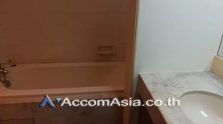 9  3 br Townhouse For Rent in Sathorn ,Bangkok BRT Nararam 3 at Modern style 1715527