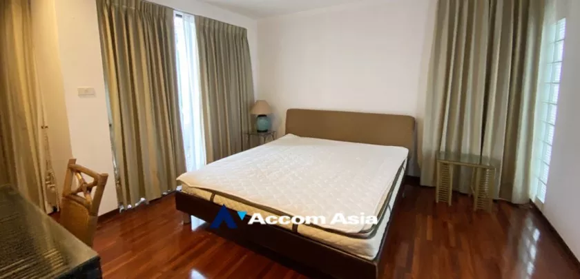 14  3 br Townhouse For Rent in Sathorn ,Bangkok BRT Nararam 3 at Modern style 2515529