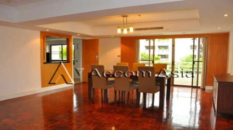 unit 3 Bedrooms  Apartment For Rent in Sukhumvit, Bangkok  near BTS Phrom Phong (1415534)