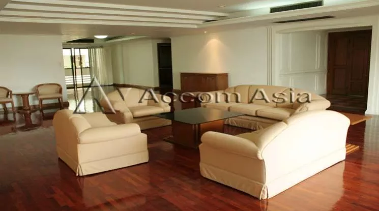  3 Bedrooms  Apartment For Rent in Sukhumvit, Bangkok  near BTS Asok - MRT Sukhumvit (1415546)
