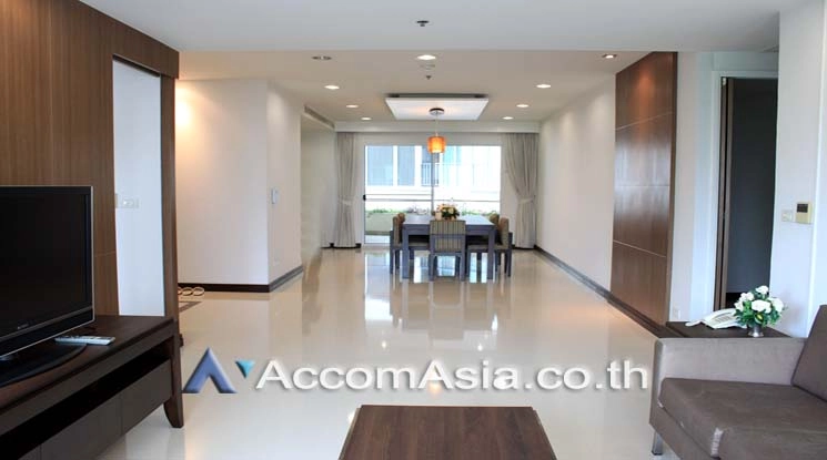  Low-rise Apartment, Only 1,000m to BTS Apartment  3 Bedroom for Rent BTS Ekkamai in Sukhumvit Bangkok