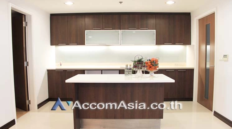 13  3 br Apartment For Rent in Sukhumvit ,Bangkok BTS Ekkamai at Low-rise Apartment, Only 1,000m to BTS 1415547