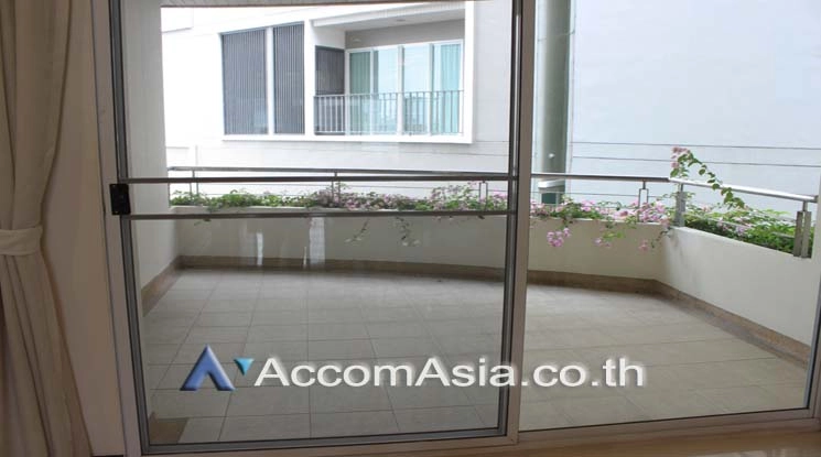 14  3 br Apartment For Rent in Sukhumvit ,Bangkok BTS Ekkamai at Low-rise Apartment, Only 1,000m to BTS 1415547