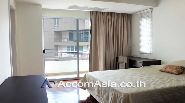 8  3 br Apartment For Rent in Sukhumvit ,Bangkok BTS Ekkamai at Low-rise Apartment, Only 1,000m to BTS 1415547