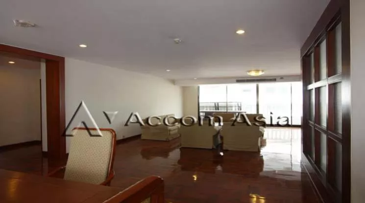  Family Size Desirable Apartment  4 Bedroom for Rent BTS Phrom Phong in Sukhumvit Bangkok