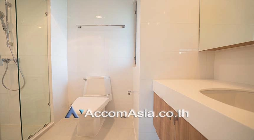 8  3 br Apartment For Rent in Sathorn ,Bangkok BTS Chong Nonsi at Kid Friendly Place Short Walk to Nang Linchi Road 1415557